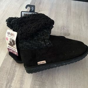 Musk Luk fabric boots with tie in back pull on black size 8 or 9